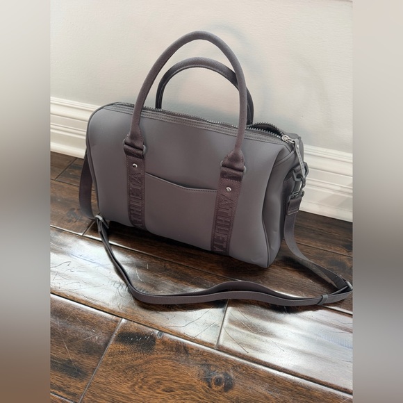 Athleta Diem Speedster Duffle - Picture 3 of 10